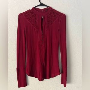William Rast, womens Red long sleeve top. size XS. NWOT